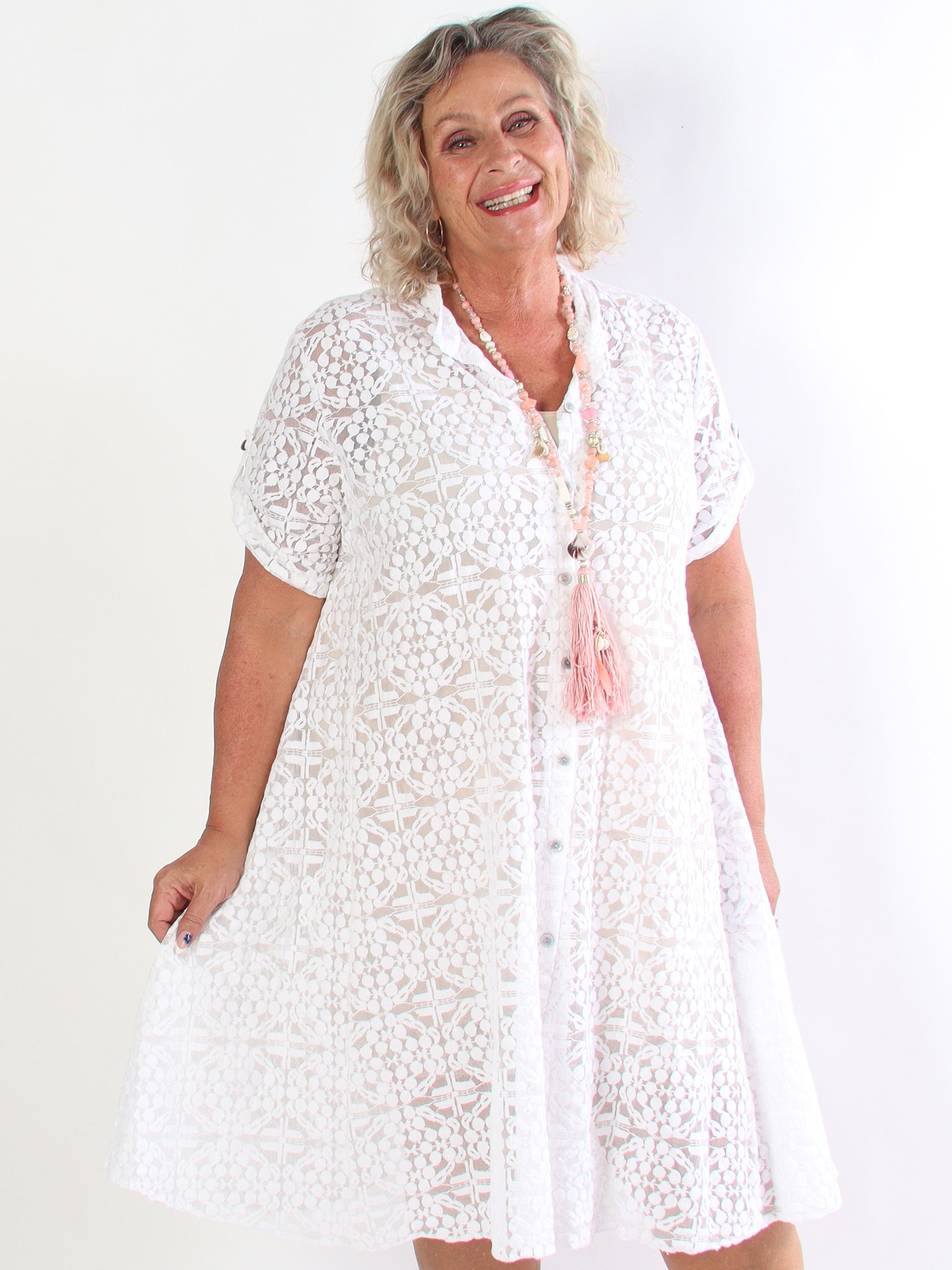 Evey - Plus size skjortekjole i a-form og transparent blonde